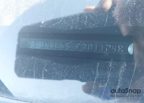 2015 Subaru Legacy 2.5I Limited z USA, uszkodzony, nr VIN 4S3BNBL65F3011248